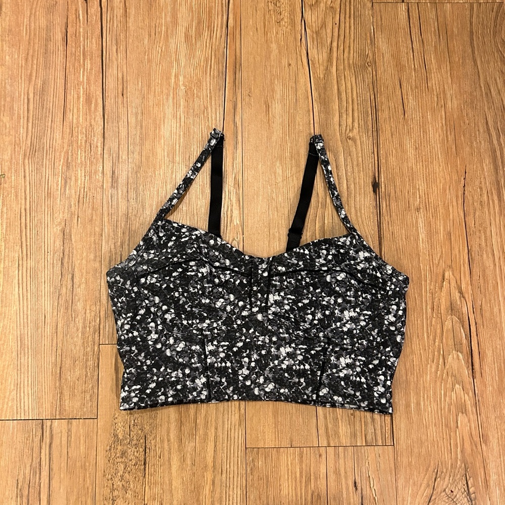 Adjustable LuluLemon sports bra. Size XS